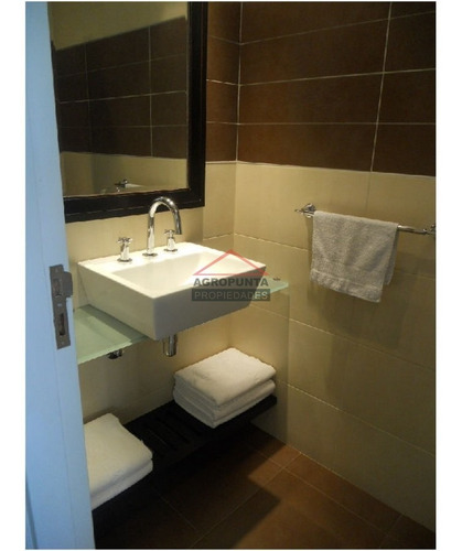 Apartamento En Brava, 3 Dormitorios *- Ref: 1869