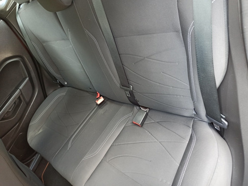 Imagen 9 de 11 de Ford Fiesta 2014 1.6 Se 5vel Mt
