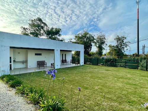 Imagen 2 de 30 de Casa En Venta Y Alquiler Temporario 2 Dormitorios - El Chorro - Manantiales