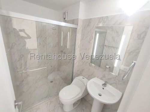 Se Alquila Estupendo Apto En Colinas De La Tahona Cod 25-18273 Rex