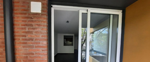 Departamento Venta 1 Dormitorio Barrio Martin Balcón Frente Ventilación Cruzada