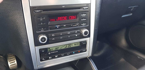 Volkswagen Golf Sportline 2.0 (aut) (flex)