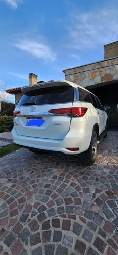 Imagen 17 de 17 de Toyota Sw4 2019 2.8 Srx 177cv 4x4 7as At