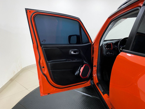 Imagem 15 de 23 de Jeep Renegade