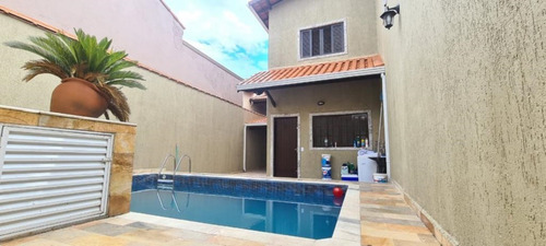 Imagem 1 de 24 de Sobrado Com Sacada Vista Ao Mar, No Jardim Palmeiras, Em Itanhaém, Com Churrasqueira E Piscina