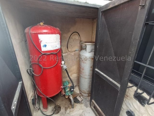 Imagen 14 de 14 de Casa En Venta En Urb. Las Amazonas, Santa Rita Cod. 23-14893 Dvm