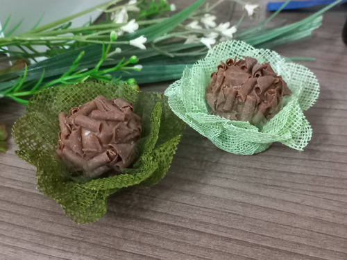 Imagem 4 de 7 de 100 Forminha Doces Finos Flor Luxo Tela Dupla Casamento