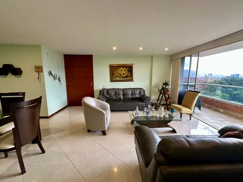 Apartamento En Venta En Loma De Los Benedictinos. Cod V776024