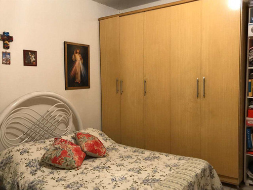 Térrea Com 2 Dorm/ 6 Vagas - Jd. Umarizal R$ 500 .000 Ref. 3385 - V3385