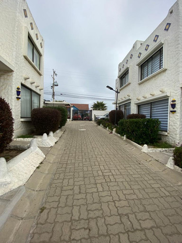 Centro Del Quisco / A Pasos De La Playa / Condominio