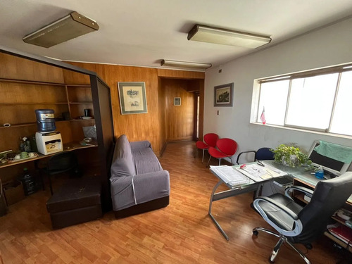 Oficina Con 2 Privados Y Recepción Con Vista Al Mar