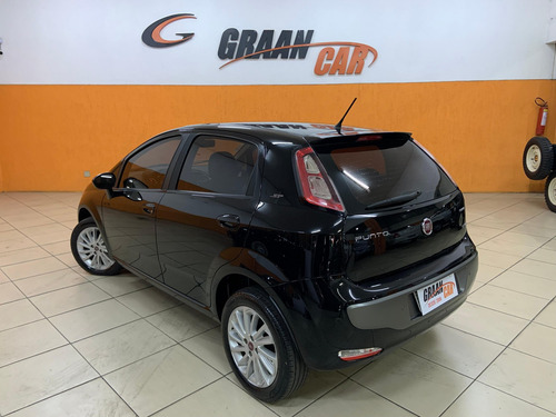 Imagem 8 de 9 de Fiat Punto Essence 1.6 16v (flex)
