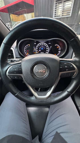 Jeep Grand Cherokee Full