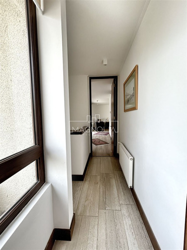 Casa En Venta De 6 Dorm. En Lo Barnechea