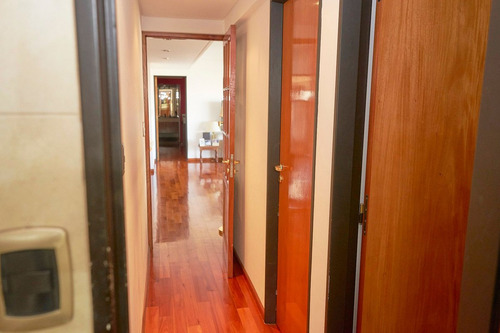 Venta Semipiso 5 Ambientes Dos Cocheras Caseros