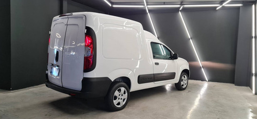 Imagem 8 de 11 de Fiat Fiorino 1.4 Mpi Furgão Hard Working 8v Flex 2p Manual