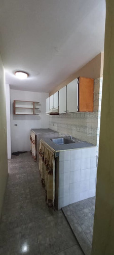 Imagen 6 de 14 de Apartamento Bueno Bonito Y Barato En Palo Negro 04166467687
