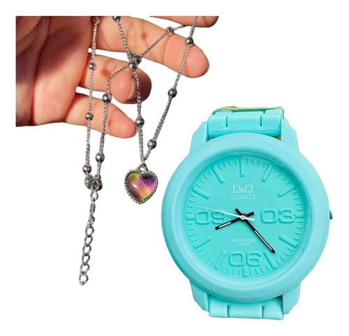 Set Reloj Q&q Silicona Celeste Y Collar Corazon Termico 