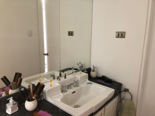Imagen 17 de 17 de Hermosa Casa En Ñuñoa Sector Suecia Con Simon Bolivar