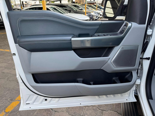 Ford Lobo LIMITED HEV DOBLE CAB 431 HP 3.5 4X4 2022