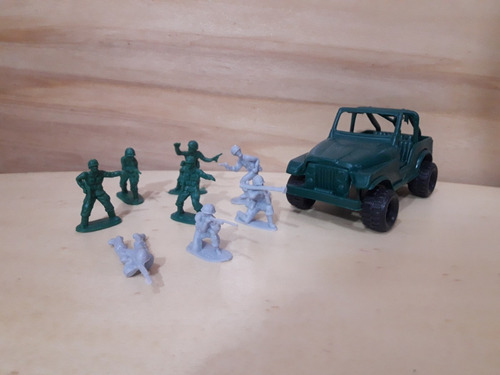 Imagen 2 de 7 de Set Combate Soldados Plastico Con Jeep 8 Soldados Dc271