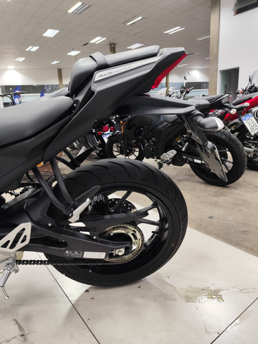 Yamaha Yzf R15 2024 / 1.147 Km