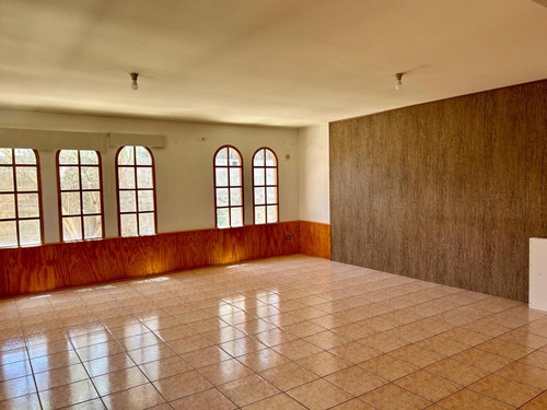 Maravillosa Casa En Perfecto Estado, Sector Céntrico