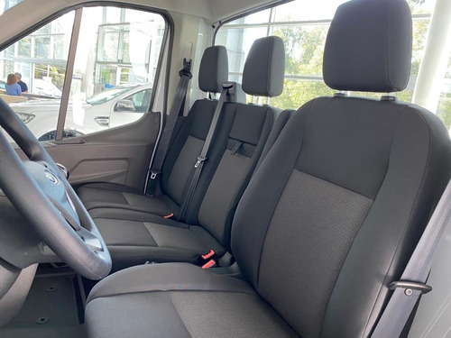 Imagen 6 de 15 de Ford Transit