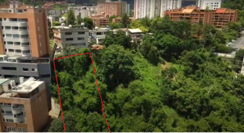 Se Vende Terreno Excelente Oportunidad Para Construir Con 2.300 M2 En Los Samanes Oa
