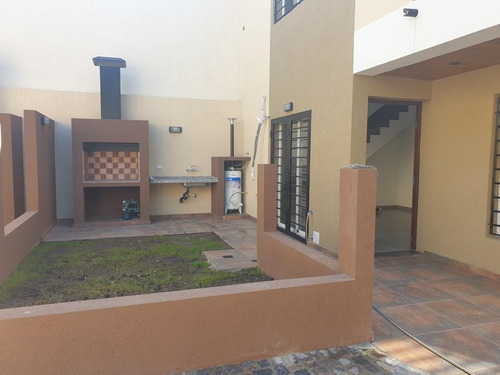 Hermoso Duplex A Estrenar Con Materiales De Excelencia