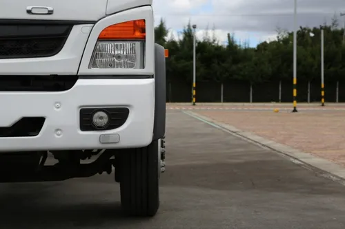 Mitsubishi Fuso Fa Modelo 2023 Mejor Desempeño Mayor Carga