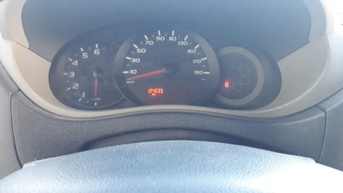 Imagem 2 de 3 de Renault