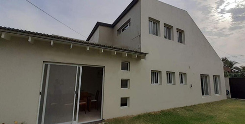 Imagen 22 de 23 de Casa Venta 3 Dormitorios 3 Baños 2 Cocheras 450 Mts 2 Totales - City Bell