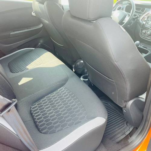 Imagen 13 de 15 de Renault Captur Intens Manual 2018