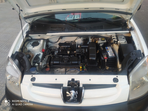 Imagen 8 de 18 de Peugeot Partner 2016 1.4 Furgon Confort