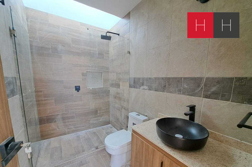 Casa En Venta En Lomas De Angelópolis Iii