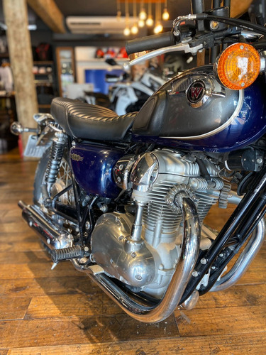 Kawasaki W800