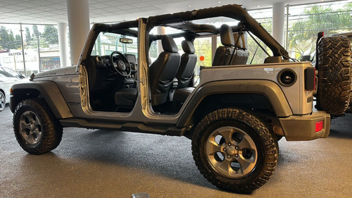 Imagen 21 de 22 de Jeep Wrangler Unlimited Rubicon 3.6 At 2017. Hoffen