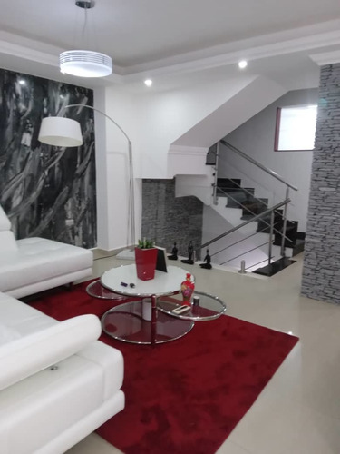 Imagen 8 de 30 de Townhouse Lomas Del Este