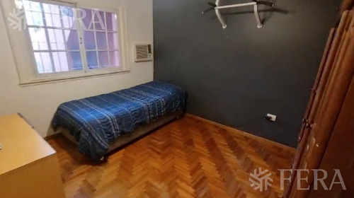 Venta De Casa De 4 Ambientes Con Cochera Y Fondo Libre En Wilde