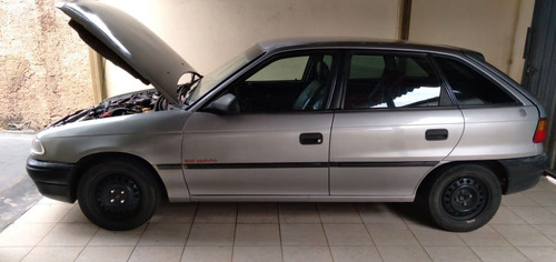 Imagem 3 de 6 de Chevrolet Astra 2.0 Hatch