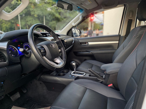 Toyota Hilux 2.7 SR 4X2 CD 16V FLEX 4P AUTOMÁTICO