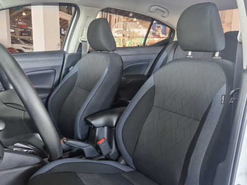 Nissan Versa 1.6 16V FLEX ADVANCE XTRONIC