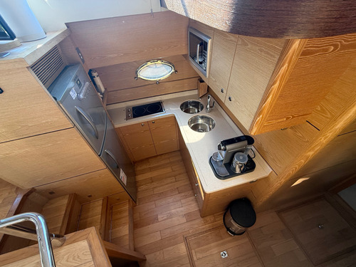 Crucero Segue Con Iveco 2 X 400 Hp Año 2013 Linea De Ejes