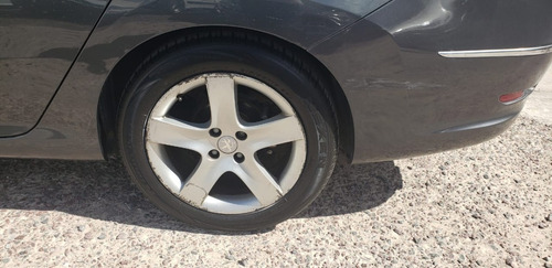 Robayna Peugeot 408 Allure + Plus 2.0 Gnc Gris Año 2013