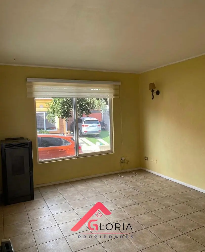 Imagen 5 de 12 de Vendemos Amplia Casa De 3 Pisos Condominio En Curauma Valpo