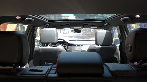 Land Rover Discovery Sport Black R Dynamic