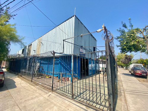 Galpon/ Taller En Venta A 2 Cuadras De Universidades Y Metro