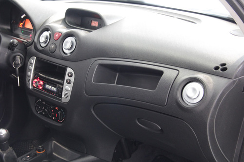 Citroën C3 1.4 I Glx 8v Gasolina 4p Manual