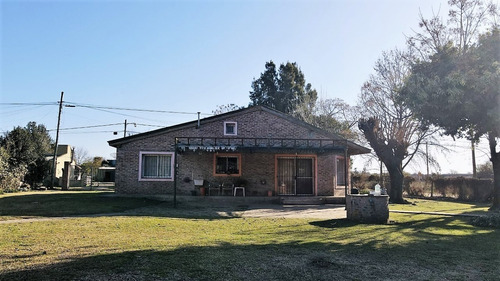 Imagen 2 de 16 de Venta | Quinta En S.a. De Areco
